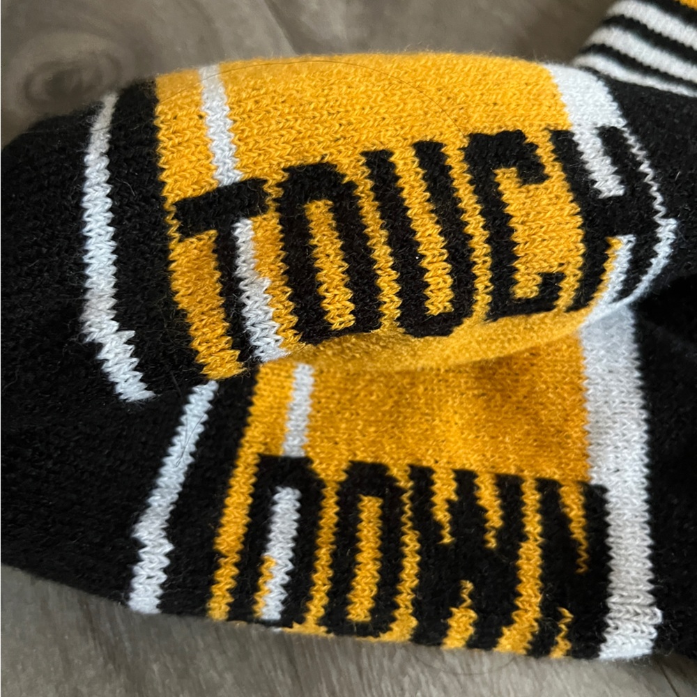 Touch Down!🏈Northeast Outfitters Cozy Cabin Socks- Aloe Infused Men’s 8-12.5 - Picture 3 of 4